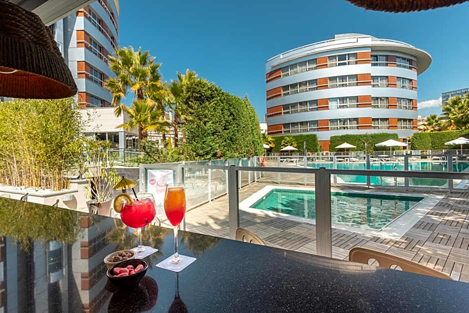 Abades Nevada Palace