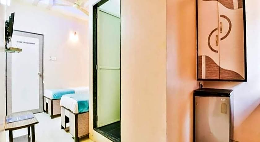 Hotel Broadway Colaba