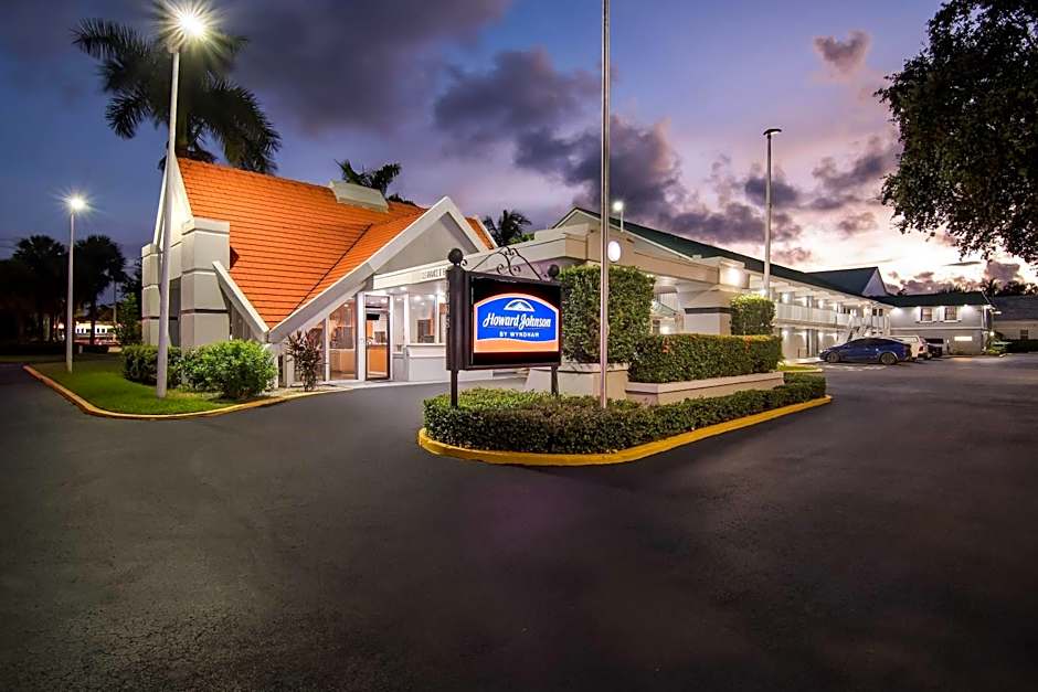 Howard Johnson by Wyndham Vero Beach / Downtown