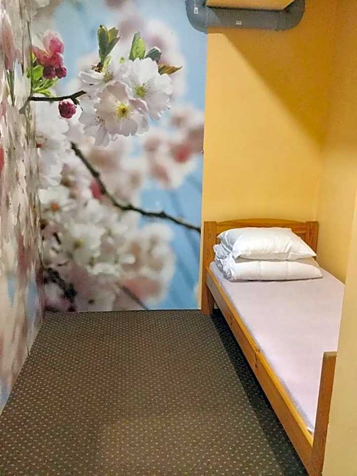 Harbour Travelers service centre - Tourists only