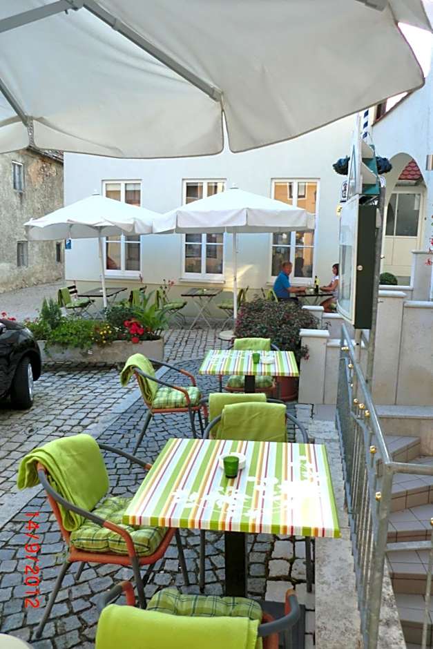 Landhotel Weißer Hahn