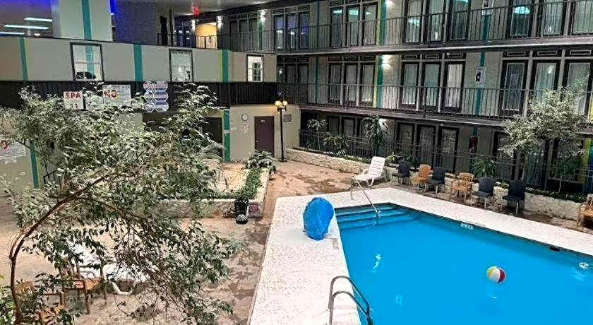 Studio 6  Amarillo, TX West Medical Center