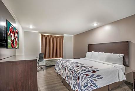 Superior King Room Disability Access Roll-In Shower Non-Smoking