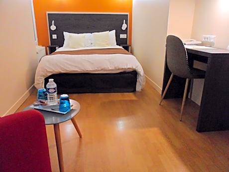 Double Room with Private Bathroom