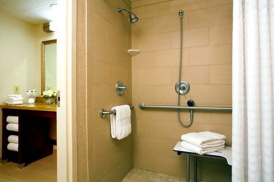 Embassy Suites by Hilton Portland