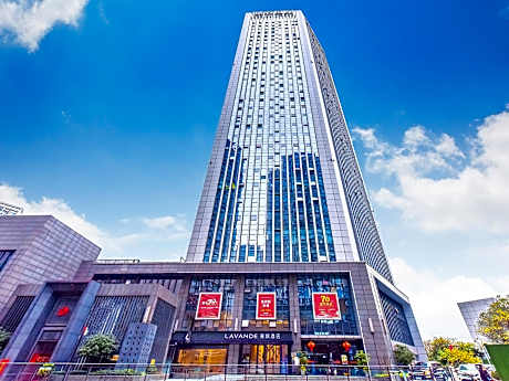 Lavande Hotel Chongqing Nanping Pedestrian Street Gongmao Metro Station