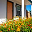 Peach Tree Inn & Suites