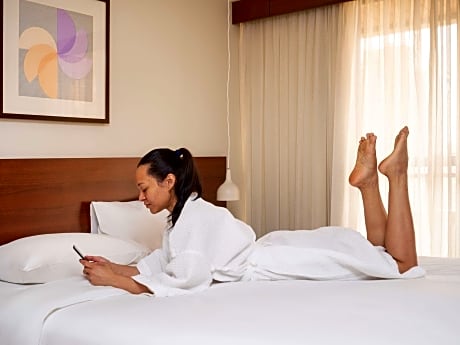 Standard room with 2 single beds