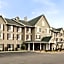 Country Inn & Suites by Radisson, West Bend, WI