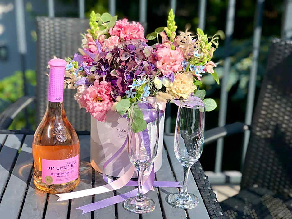 Grand Petit Hotel ex Shato Gesson