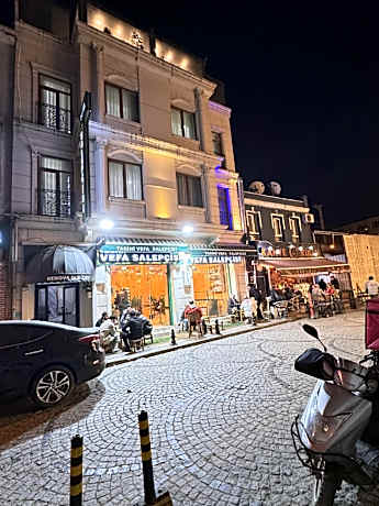 RENOVA OLD CiTY HOTEL