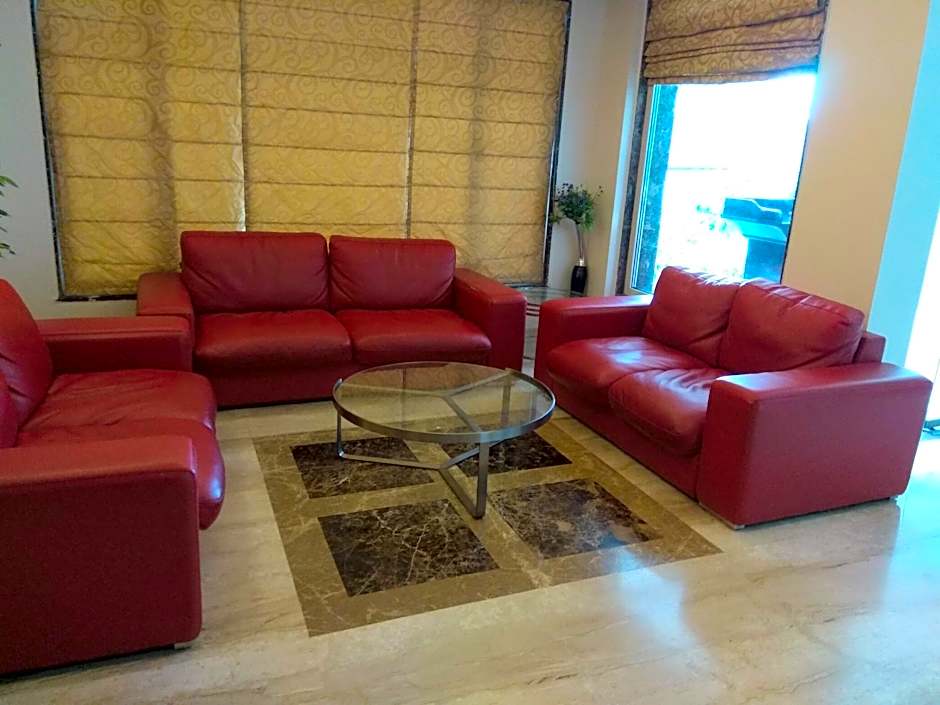 Grand Gardenia Hotel