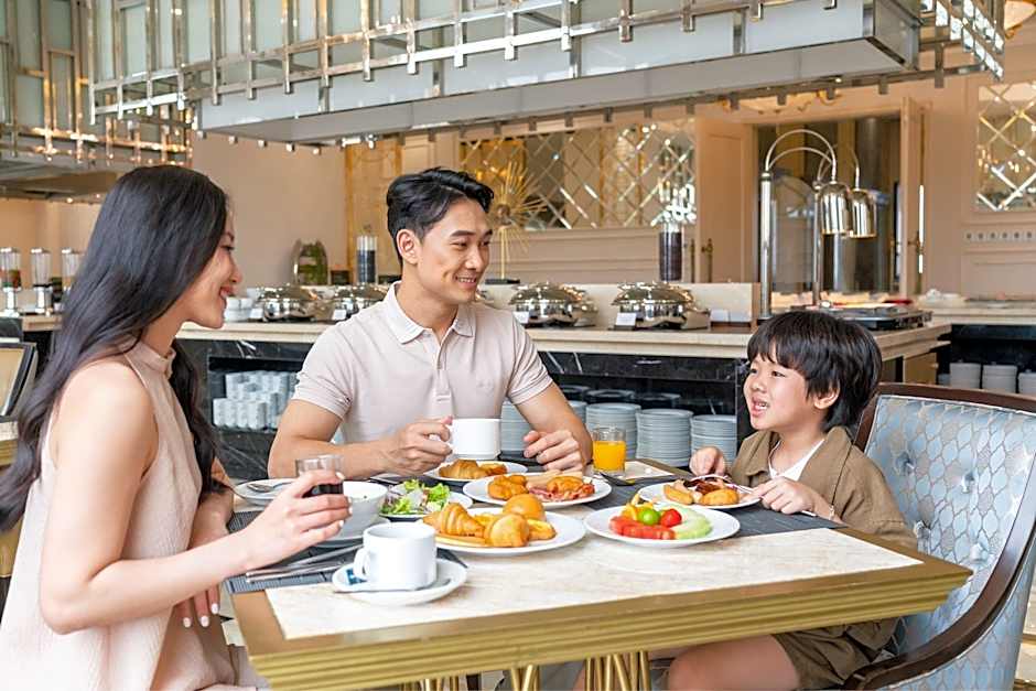 Four Points by Sheraton Lang Son