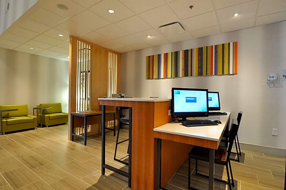 Holiday Inn Express Quantico - Stafford By IHG