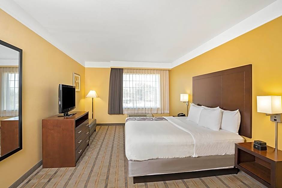 La Quinta Inn & Suites by Wyndham Houston Nw Beltway 8 / West Rd