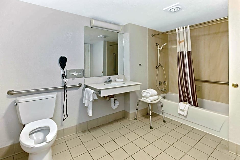 La Quinta Inn by Wyndham Santa Fe