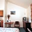 Monterey Fireside Lodge