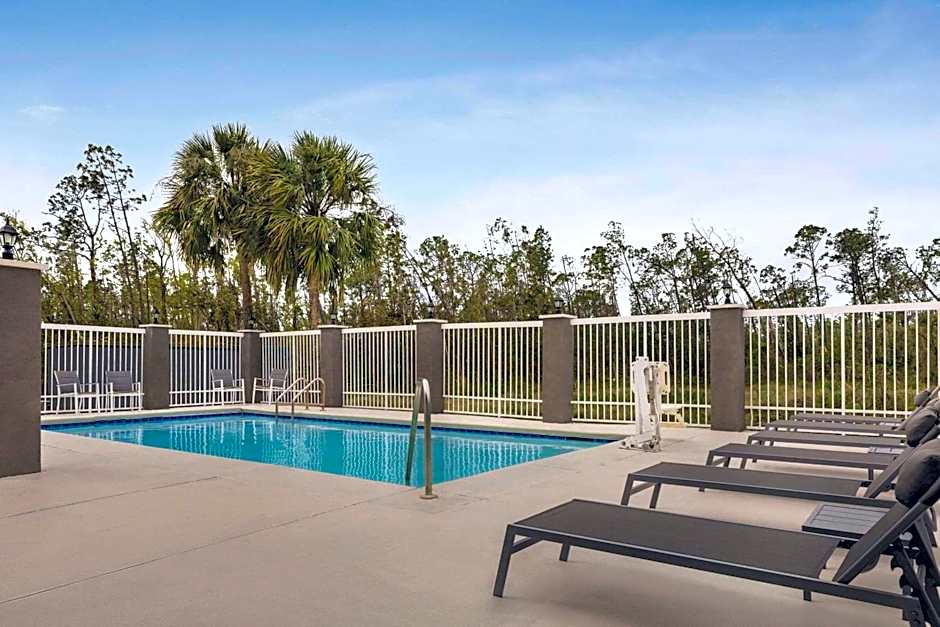 Country Inn & Suites by Radisson, Panama City, FL