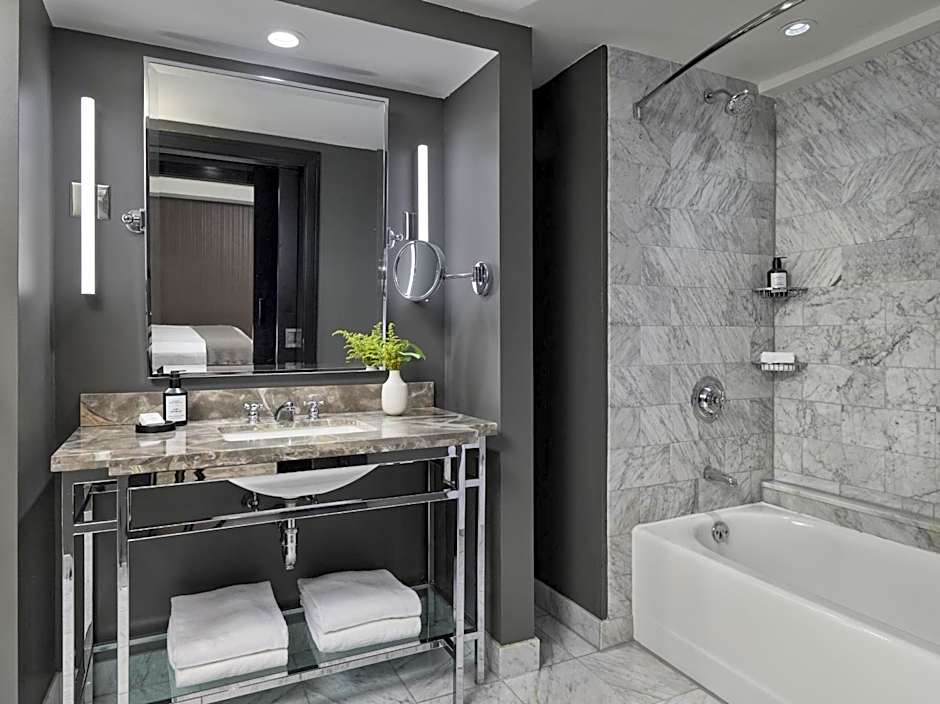 Hotel AKA Boston Common