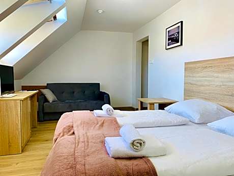 Triple Room with Private Bathroom