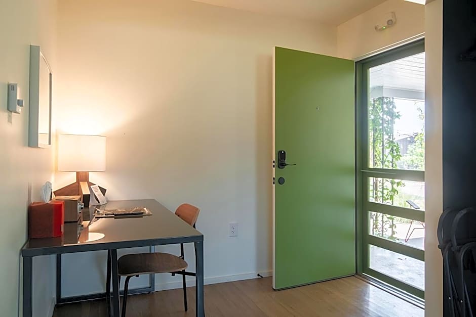 Talbot Commons Hotel