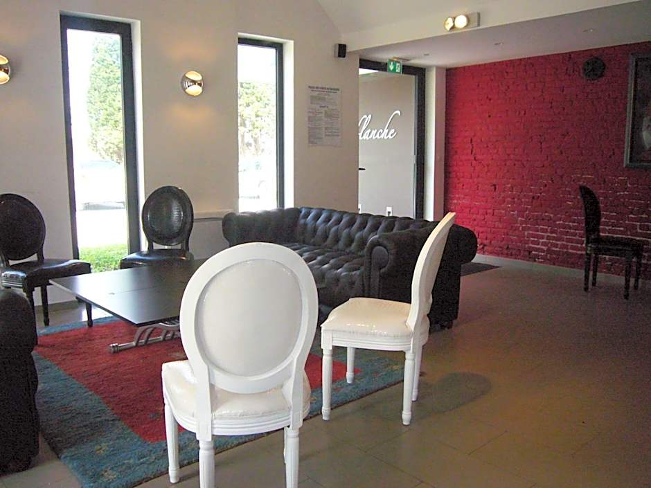 La Ferme Blanche, The Originals Relais