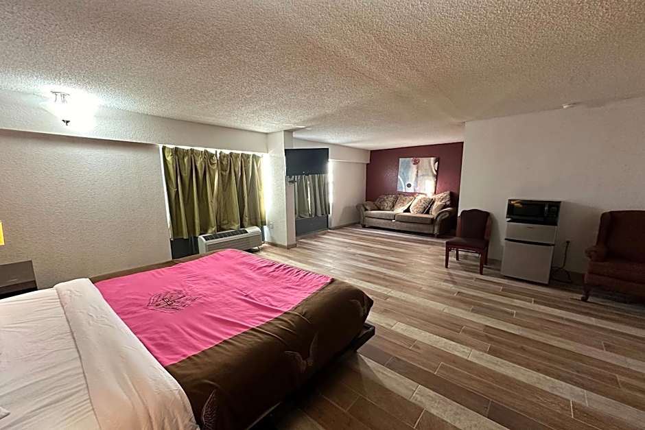 River Valley Inn and Suites By Belvilla
