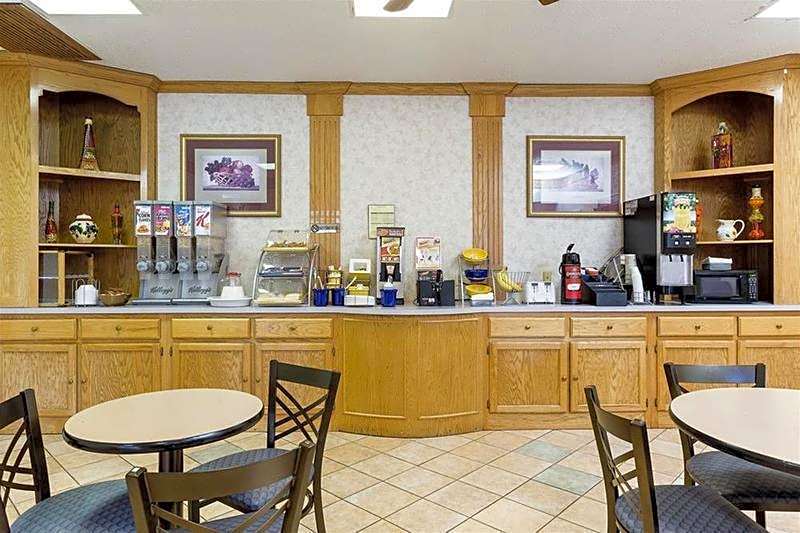 Rodeway Inn & Suites Manchester