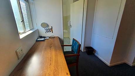 Queen Room with Garden View