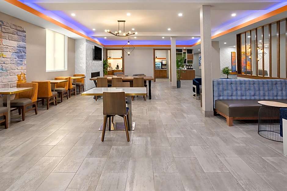 La Quinta Inn & Suites by Wyndham Williston/Burlington