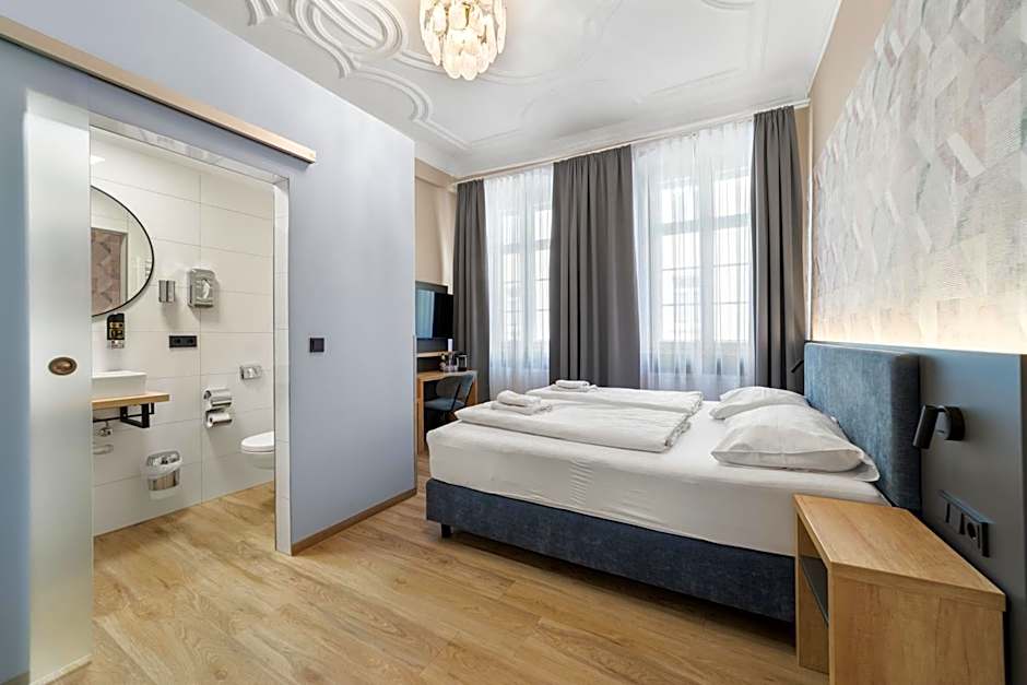 NEU - Sona Design Rooms - CITY CENTER -