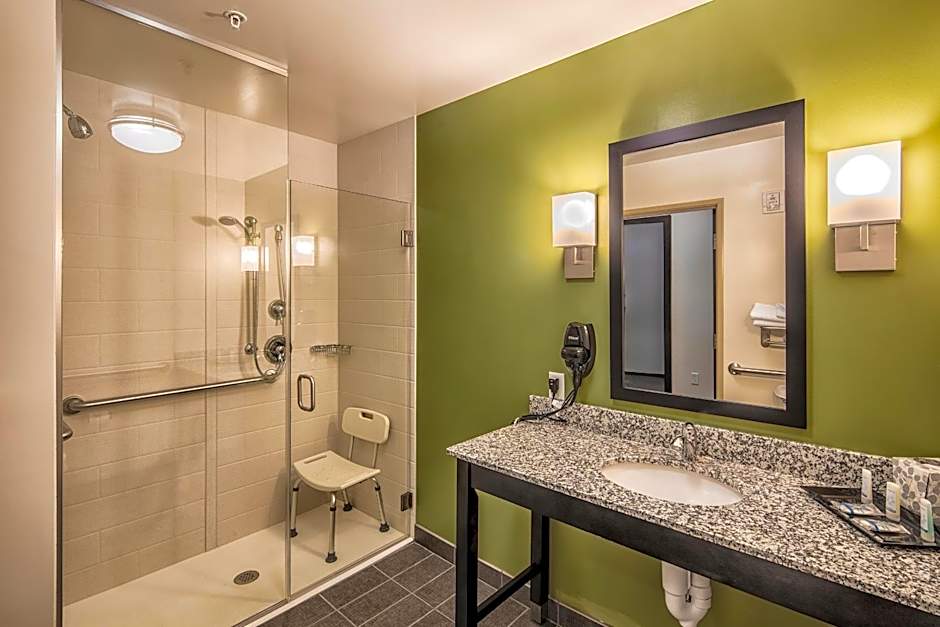 Sleep Inn & Suites Syracuse Airport