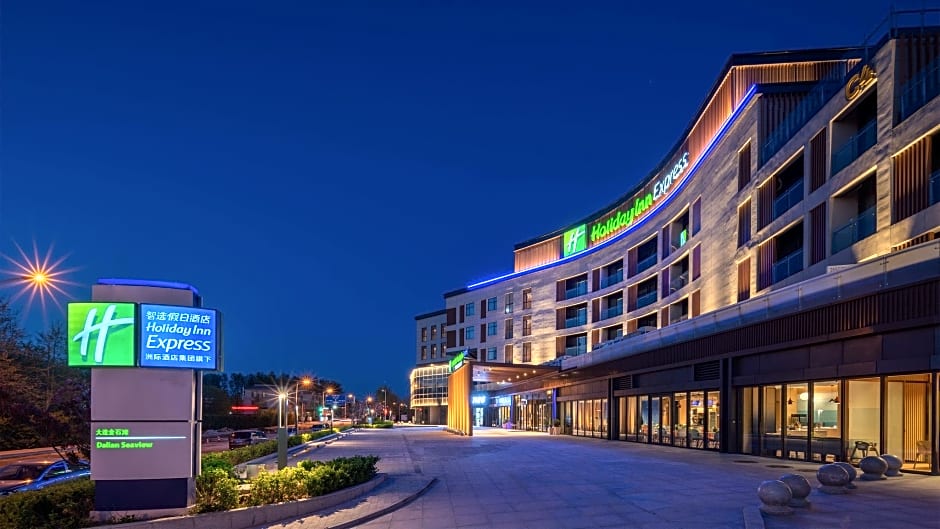 Holiday Inn Express Dalian Golden Pebble Beach By IHG