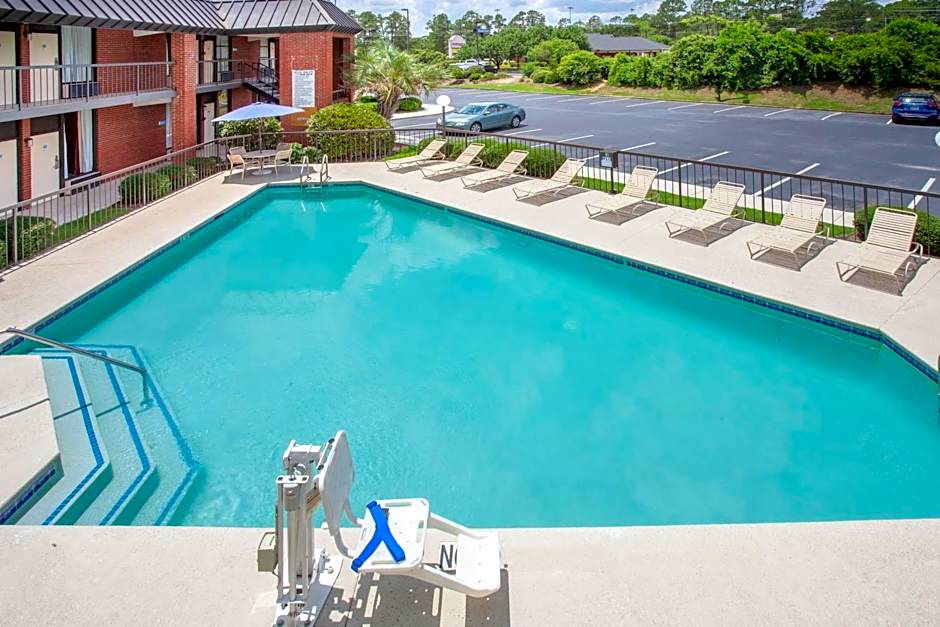 Days Inn by Wyndham Statesboro