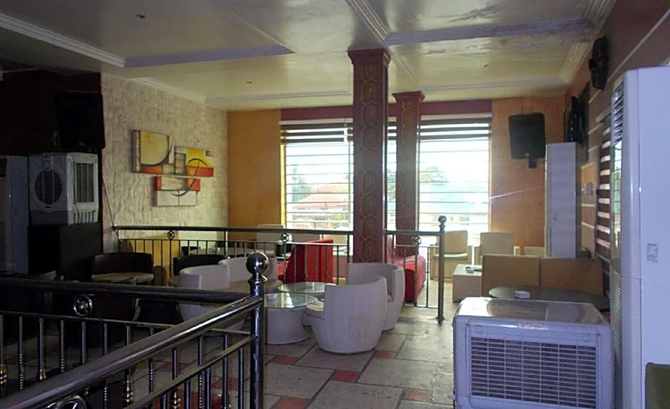 Beverly Heels Hotels