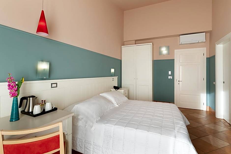 Marin Hotel