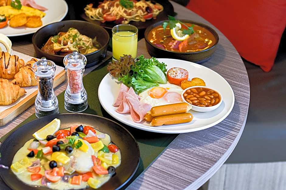 Hilton Garden Inn Bangkok Silom