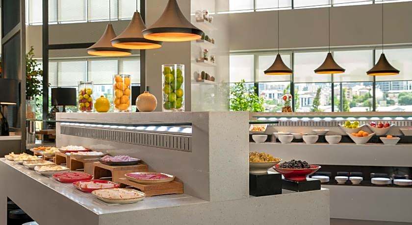 Centro Westside by Rotana