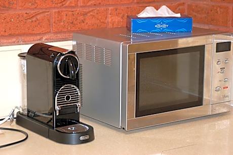 Deluxe King Suite - Upstairs