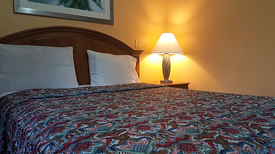 Photo 1 of 2 of Deluxe 1 Double Bed, Accessible