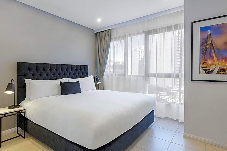 Meriton Suites Kent Street, Sydney
