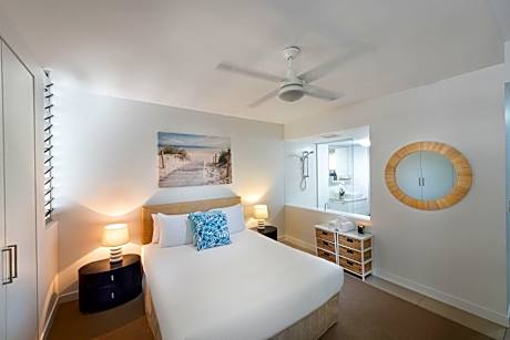 One-Bedroom Resort View Apartment
