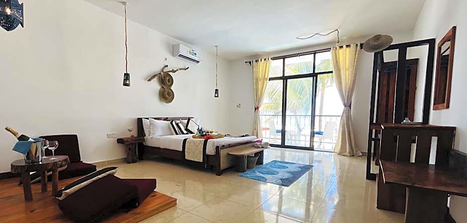 BIANCO AZZURRO Hotel & Restaurant