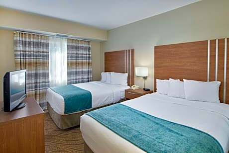 Queen Room with Two Queen Beds - Non-Smoking