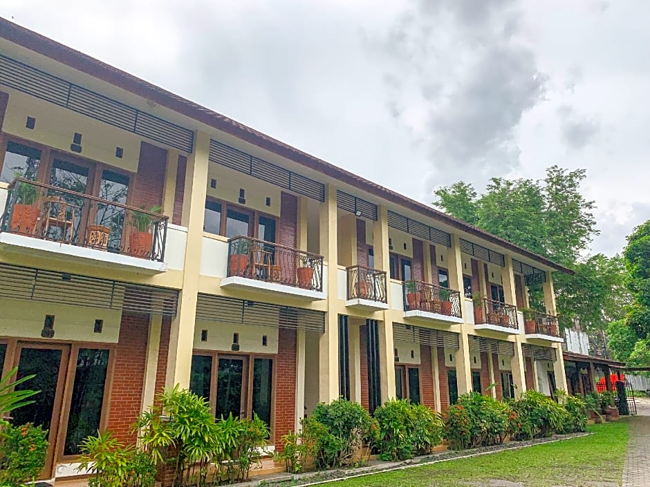 Urbanview Sasono Putro Condongcatur by RedDoorz