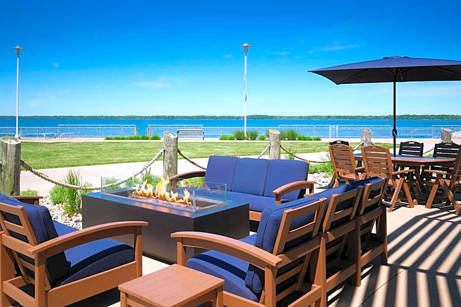 Courtyard by Marriott Erie Bayfront