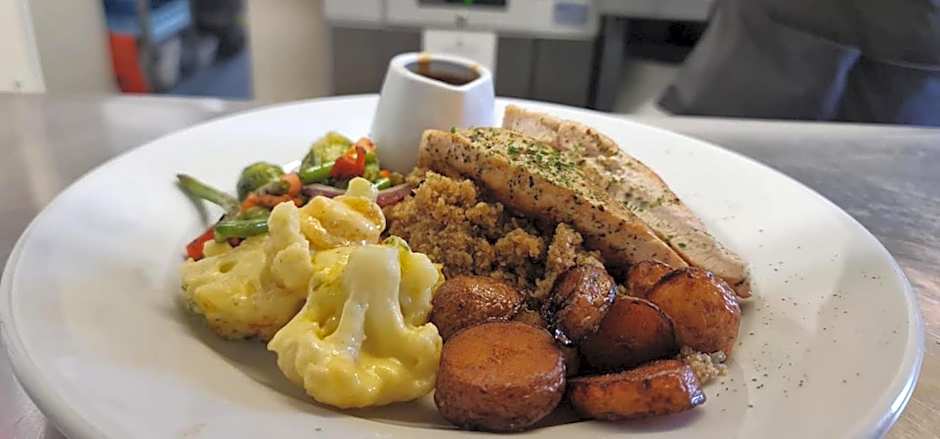 GOLF View Hotel & Macintosh Restaurant