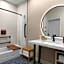 The Inelle, Oakhurst Yosemite, a Tribute Portfolio Hotel