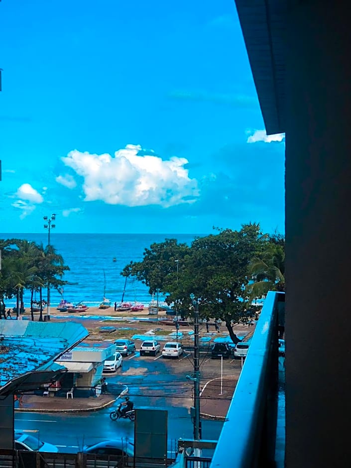 T-36: Flat charmoso a Beira mar da Pajuçara