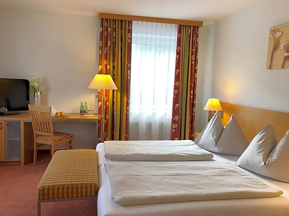 Motel55 - nettes Hotel mit Self Check-In in Villach, Warmbad